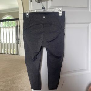 Women’s lululemon leggings// worn once